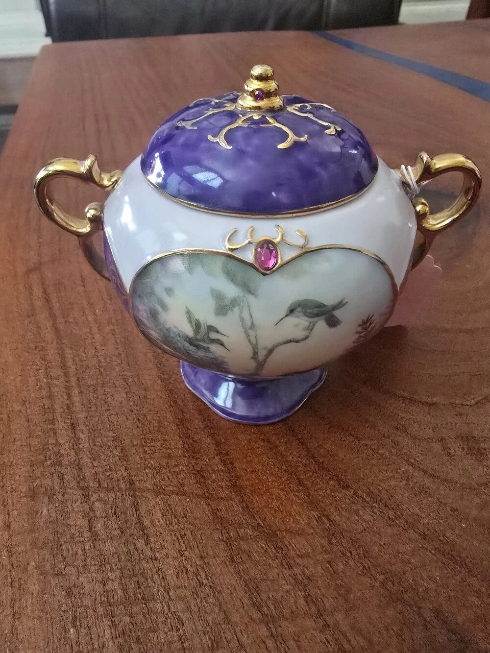 N°1532A RARE Ardleigh Elliott Nature Jeweled Treasures porcelain Music Box.2000